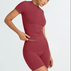 Nouveau style conception personnalisée sublimation logo grande taille étanche femmes 2 pièces ensembles d'entraînement court Gym tenues Yoga ensemble - Product Image 1