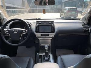 MEILLEURE OFFRE VÉHICULE D'OCCASION Pra do État Premium Prix Bas 4x4 Tout-Terrain Volant à Gauche Intérieur Sombre Sièges en Cuir Pneus R 18 - Product Image 3