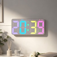 5803-5804 LED Digitale Wanduhr Farbdisplay Temperatur Datum Wochentag Doppelter Wecker Timer Einstellbare Helligkeit Nachtlicht