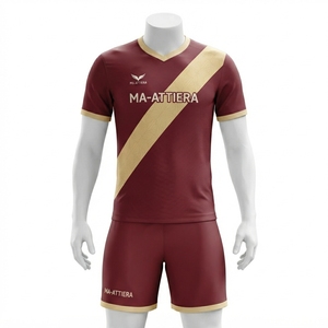 Uniforme de Fútbol para Hombre MA-ATTIERA, Personalizable, Color Granate y Dorado, Franja Diagonal, Impresión por Sublimación, Transpirable, Poliéster, Talla Adulto - Product Image 1