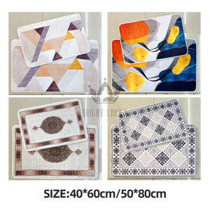 Tapis de porte en velours personnalisé, antidérapant avec dos à pois et bordure à pompons, lavable, en polyester, pour la décoration de la maison - Product Image 6