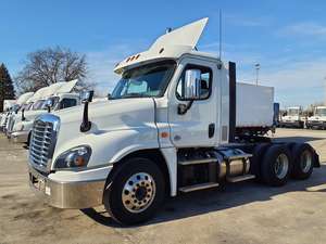 Camiones con Capacidad de Carga de 440Hp 6X4 6X6, Camiones Usados 4X4 Diésel en Venta - Product Image 4