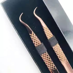 Pinces à cils de salon de qualité supérieure, conçues pour une prise ferme, une manipulation fluide et une utilisation professionnelle des extensions de cils - Product Image 3