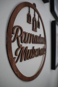 Letrero de Pared de Madera Minimalista Moderno de Alta Demanda para Decoración de Sala de Estar, Dormitorio, Oficina y Espacio Comercial - Product Image 3