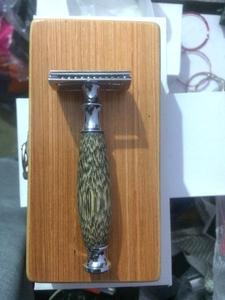 Maquinilla de Afeitar de Seguridad con Mango de Madera de Bambú, Logotipo Personalizado, Maquinilla de Afeitar de Acero Inoxidable para Barbería, Maquinilla de Afeitar Recta - Product Image 5