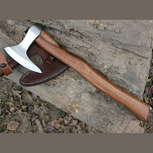 Hache viking artisanale en acier à haute teneur en carbone, gaine en cuir de qualité industrielle, manche en acier, camping, usage quotidien en plein air, survie - Product Image 1