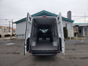 Mercedes-Benz Sprinter Cargo 2500 2022, Techo Alto de 170 Pulgadas, Tracción Trasera, Listo para Enviar - Product Image 5