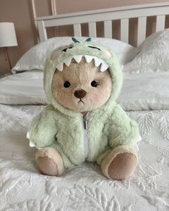 Orsacchiotto <span class=keywords><strong>Lina</strong></span> Snodabile <span class=keywords><strong>da</strong></span> 30 Cm, Peluche Morbido con Costume <span class=keywords><strong>da</strong></span> Dinosauro, Regalo di Natale e Decorazione - Product Image 1