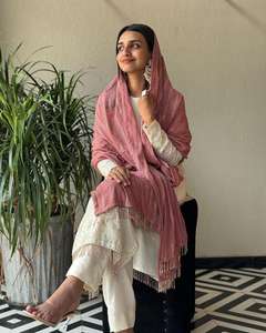 Nouveaux concepteurs Georgette fil travail Kurti Pent Dupatta ensemble pour filles bureau fête usage décontracté disponible à la vente - Product Image 5