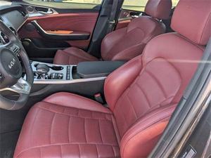 Luces LED para Volante a la Izquierda, Asientos de Cuero, Neumáticos R19 para Stinger GT2 2022 - Product Image 6