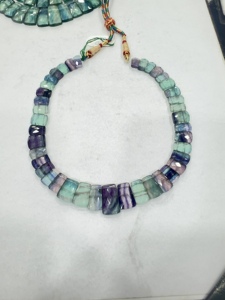 Collier en forme de fantaisie Multi Fluorite 20 pouces Acheter des colliers de perles fantaisie Multi Fluorite Colliers de pierres précieuses - Product Image 4
