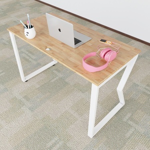 โต๊ะทำงานหนังไม้สไตล์มินิมอลพร้อมขาโลหะ - Product Image 1