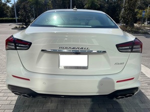 Offre exceptionnelle : Maserati Ghibli 2022 propre et prête à être expédiée - Product Image 5