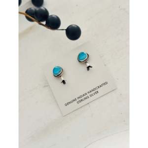 Pendientes Donovan Nez Kingman de Turquesa y Plata de Ley con Diseño de Flor Colgante para Regalo - Product Image 4