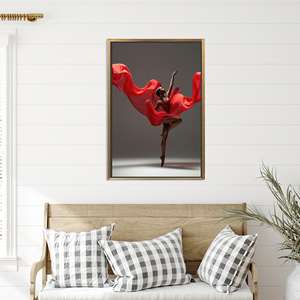 Impression sur toile de femme africaine élégante : design culturel vibrant, toile encadrée dorée - Product Image 1