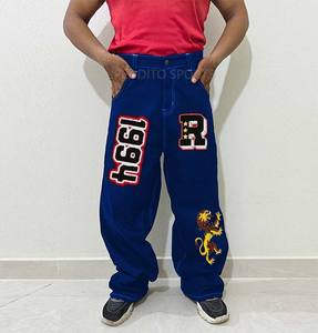 Jeans de Mezclilla Personalizados de Alta Calidad para Hombre, Corte Recto, Ecológicos, Transpirables, Tallas Grandes, Color y Logotipo Personalizables - Product Image 1