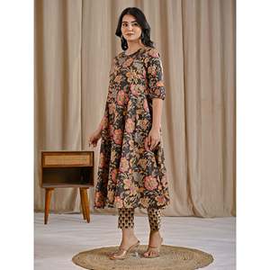 Ensemble Kurta et pantalon en coton imprimé noir Jaal, Salwar Kameez traditionnel ethnique pour filles, tenue de fête pour occasions spéciales, en tissu filet - Product Image 5