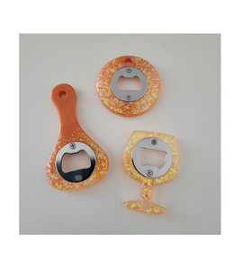 Llavero abridor de botellas de resina de alta calidad de fábrica, logotipo personalizado, diseño brillante, accesorios de cocina, abridor de resina - Product Image 6