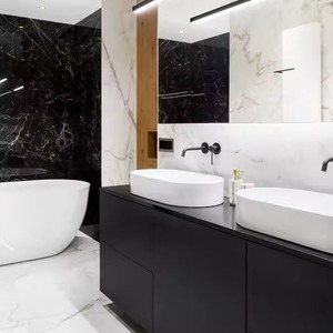 Enbl Customize Own Design Modern Luxury Hotel Grade <strong>Bathroom</strong> Vanity Set With Smart Black Mirror Solid Wood Wall Mount Lacquer