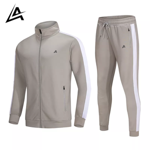Ensemble de survêtement sportif unisexe AIFRAN avec veste à fermeture éclair et pantalon de jogging personnalisés, confortable et respirant - Product Image 1