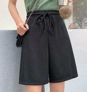 Short décontracté personnalisé de haute qualité Short à séchage rapide pour femmes Short léger et élégant pour femmes - Product Image 1