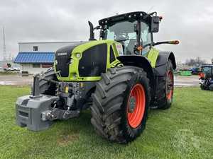 Tractor de Ruedas CLAAS AXION 2504 4WD de 90 CV con Transmisión de Engranajes e Hidráulica Avanzada para un Motor de Bajo Consumo - Product Image 4