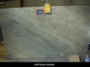 Azulejos de losas de granito verde Surf pulido de alta calidad de la India Impresionante forma de piedra de losa grande - Product Image 2