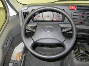 สั่งซื้อรถบัส Coaster ปี 2022 มือสอง 5 ที่นั่ง เบนซิน SUV ขับเคลื่อนสี่ล้อ ภายในหุ้มหนัง หลังคาซันรูฟแบบพาโนรามาสีเข้ม กล้องมองหลัง 360 องศา - Product Image 5