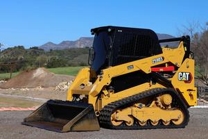 รถตักล้อยางแบบตีนตะขาบ Caterpillar 259D3 รุ่นใหม่ สีเหลือง ขนาดกะทัดรัด พร้อมส่งออก - Product Image 4