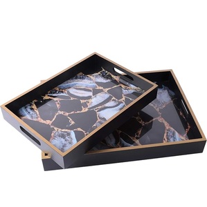 Bandeja para servir de madera Natural 100%, bandeja portátil superventas, diseño esmaltado, bandeja cuadrada de madera para servir el desayuno - Product Image 3