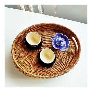 Venta al por mayor de bandejas de mimbre redondas ecológicas hechas a mano de Vietnam SR2030 marco de bambú fuerte bandeja para servir precio de fábrica - Product Image 1