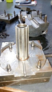 Khuôn Ép Nhựa công nghiệp chính xác cao bền để sản xuất các bộ phận và linh kiện nhựa có sẵn để bán - Product Image 4