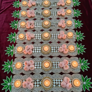 Chemin de table/tapis en dentelle dorée à sequins et miroirs, fait main, avec porte-bougie floral pour la décoration de centre de table pour Diwali, Eid, mariage - Product Image 4