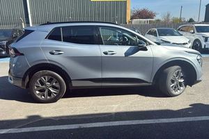 KIA SPORTAGE 2024 T-GDI 1,6 LHD/RHD de segunda mano - Product Image 3