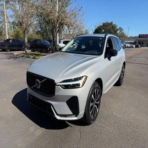 MEILLEUR PRIX POUR VOLVO XC60 B5 PLUS 2025 Thème Sombre - Product Image 1