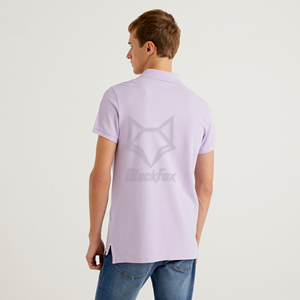 เสื้อโปโลผู้ชายสีม่วงอ่อน ผ้าฝ้าย แขนสั้น สีพื้น สวมใส่สบาย พิมพ์ลายโลโก้ด้านหน้าด้วยเทคนิคฮีททรานเฟอร์ กันยับ - Product Image 3