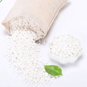 Mejor precio Suministro de fábrica Grado agrícola Urea 46 Fertilizante granular comprimido 46% N 0% P 0% K Bolsas empaquetadas recubiertas de polímero - Product Image 1