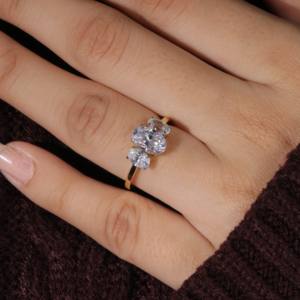 เครื่องประดับที่ดีสามรูปแบบหินรูปไข่ตัดเติบโตเพชร18K แหวนหมั้นทองคำสีเหลือง - Product Image 6