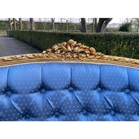 Canapé simple français Louis XVI avec tissu bleu damassé Siège rembourré Bois d'acajou-antique Fabrication artisanale de Jepara I