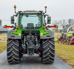 รถแทรคเตอร์ขนาดเล็ก2023 fendtt 516 Vario ใช้เครื่องยนต์ดีเซล4x4ไดร์ฟที่มีกำลังแรงม้าจาก20ถึง140 - Product Image 4