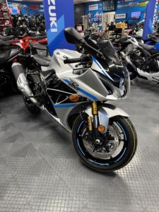 Usado 2025 SUZ UKI 1000R - Product Image 3