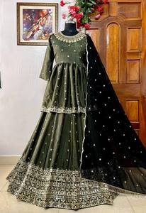 Lehengas choli dupatta ชุดสำหรับสาวอินเดียชุดแต่งงานอินเดียแบบยาว - Product Image 4