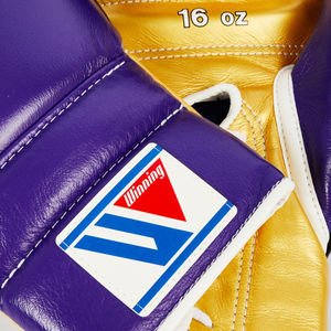 Gants de boxe personnalisés de haute qualité OEM, gants de boxe personnalisés pour les combats, lacets, en cuir PU, gants de boxe pour l'entraînement - Product Image 4