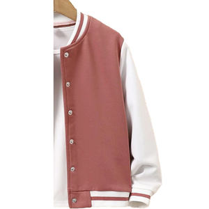 Chaqueta Varsity de Piel de Oveja Genuina Personalizada al por Mayor de Fábrica, Diseño OEM, Transpirable, Resistente al Viento, de Alta Calidad, con Parche Bordado para Hombre - Product Image 5