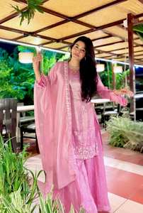 Mejora la Belleza de tu Guardarropa con este Conjunto de Salwar Kameez para Fiesta, Recién Lanzado, Largo hasta el Suelo, Secado Rápido, para Todas las Temporadas - Product Image 2