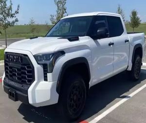 2014USEDD- Toyota Tunddra S R 5 CrewMaxx 5.7L AWD Panorami! C Sunroof R17 T! IRE S! Ize - Product Image 3