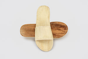 รองเท้าแตะผักตบชวา [HOT - DEAL] สำหรับโรงแรมและบ้าน ราคาสุดคุ้ม - คุณภาพสูงและเป็นมิตรต่อสิ่งแวดล้อม ผลิตในเวียดนาม - Product Image 2