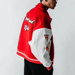 Veste d'hiver personnalisée OEM pour hommes, mince laine avec broderie en chenille, manches à rayures, style universitaire Letterman, col montant avec capuche - Product Image 4