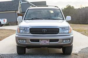 Toyota Land Cruiser 2002 d'occasion, sans réserve, moteur V8, 4x4, différentiel central verrouillable, non modifié - Product Image 1