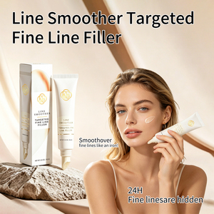 Base de Teint Lissante Ciblée pour Estomper les Ridules |   Rides et pores, teinture subtilement colorée, avec vitamine C et niacinamide pour les peaux matures - Product Image 3